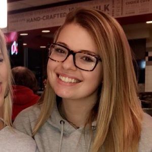 Meet your Posher, Katelyn